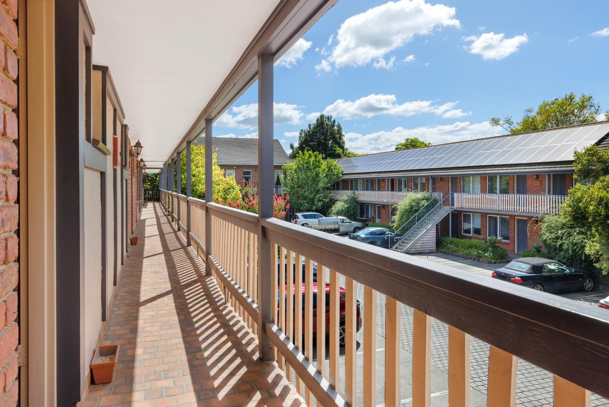 Elizabethan Lodge Melbourne City Exterior foto